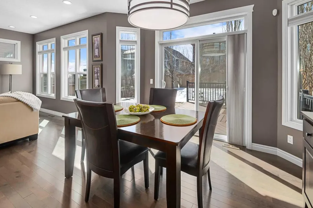323 Nolan Hill Boulevard NW Calgary AB T3R 0P8