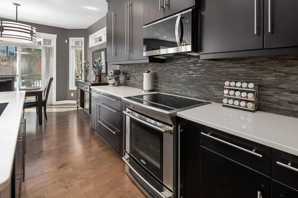 323 Nolan Hill Boulevard NW Calgary AB T3R 0P8