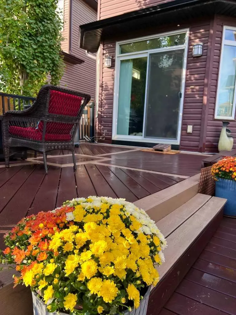 323 Nolan Hill Boulevard NW Calgary AB T3R 0P8