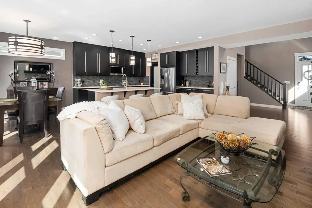 323 Nolan Hill Boulevard NW Calgary AB T3R 0P8