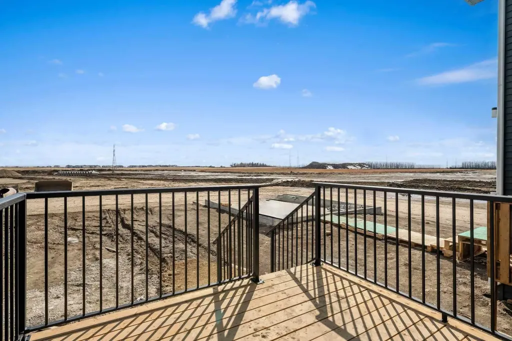 659 Chelsea Pier Run Chestermere AB T1X 3H6