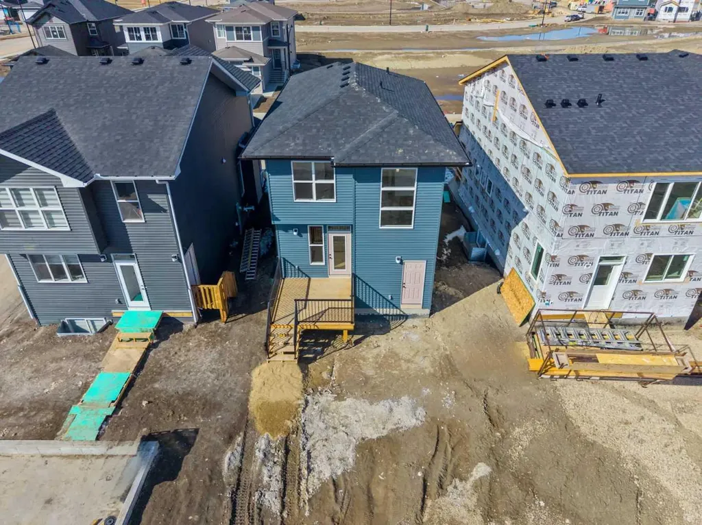 659 Chelsea Pier Run Chestermere AB T1X 3H6