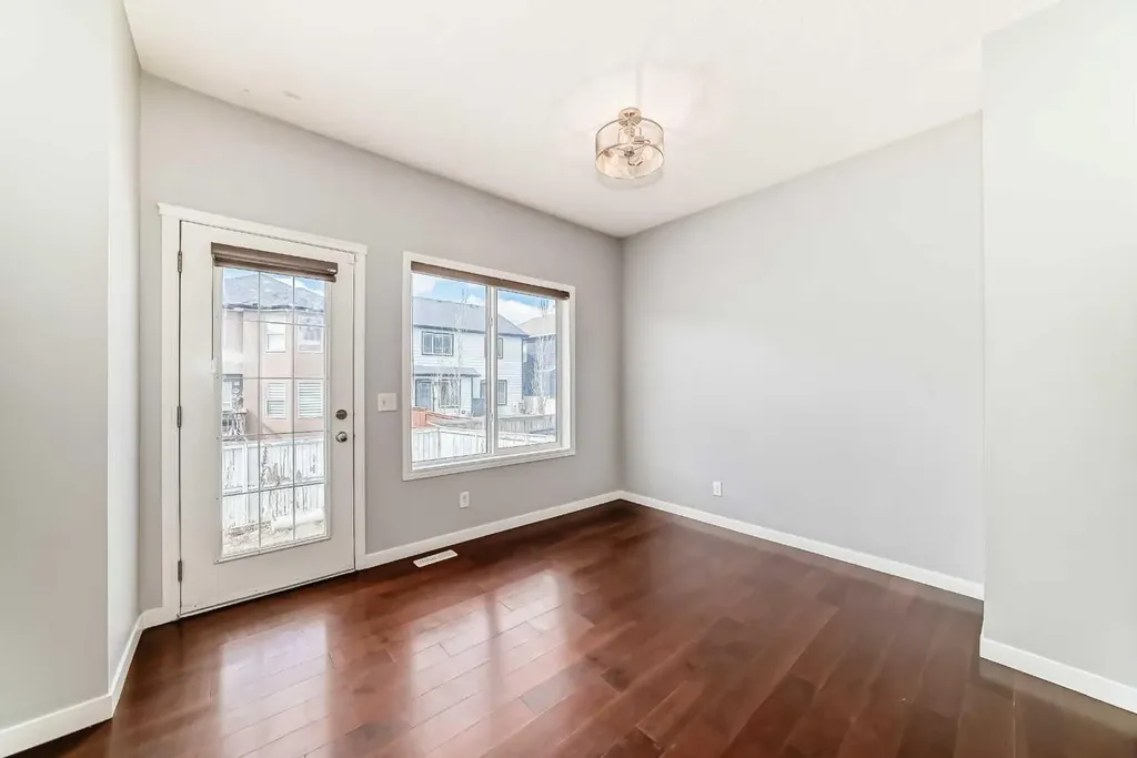 46 Saddlecrest Gardens NE Calgary AB T3J 0C4