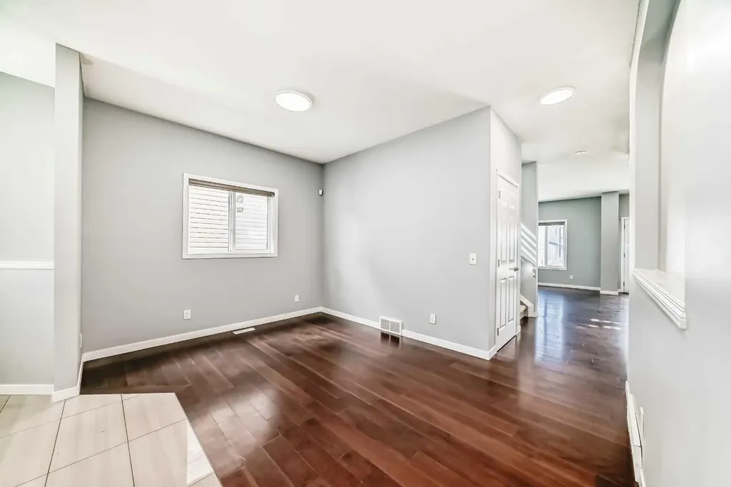 46 Saddlecrest Gardens NE Calgary AB T3J 0C4