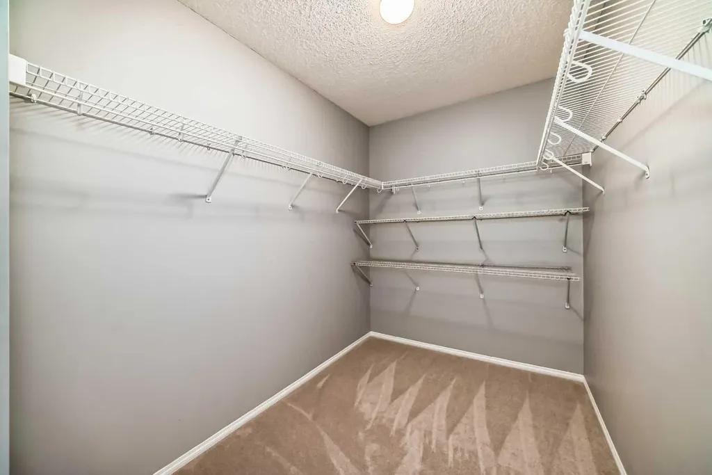 46 Saddlecrest Gardens NE Calgary AB T3J 0C4