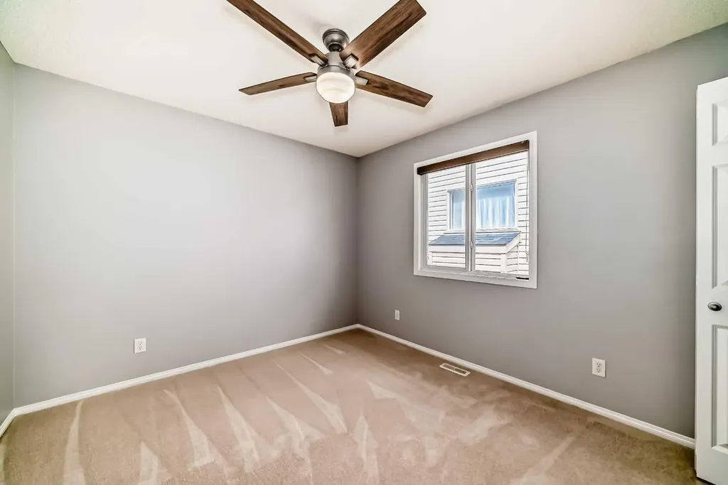46 Saddlecrest Gardens NE Calgary AB T3J 0C4