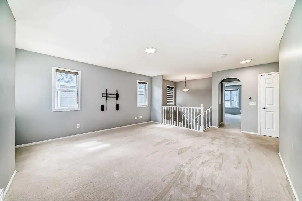 46 Saddlecrest Gardens NE Calgary AB T3J 0C4