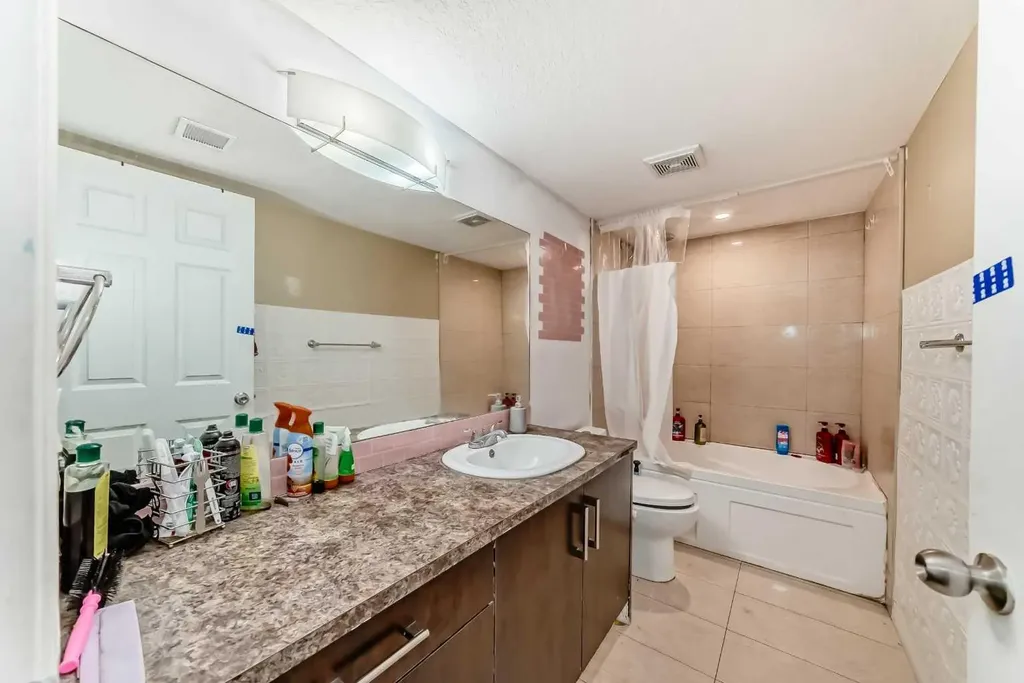 46 Saddlecrest Gardens NE Calgary AB T3J 0C4