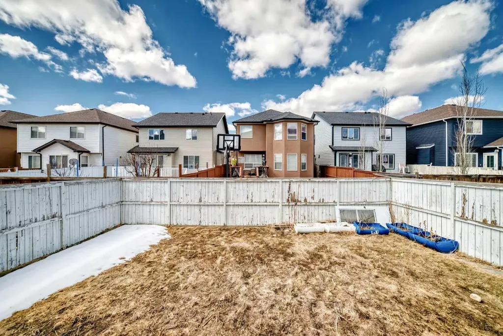 46 Saddlecrest Gardens NE Calgary AB T3J 0C4