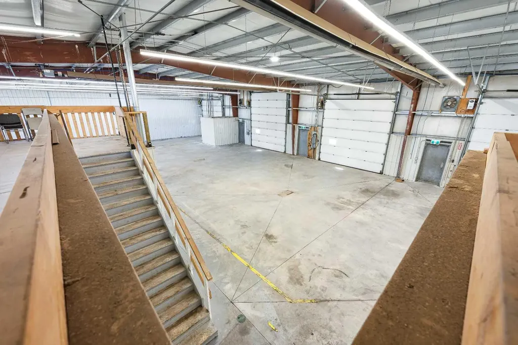 5914 51 Avenue Lloydminster AB T9V 3K5