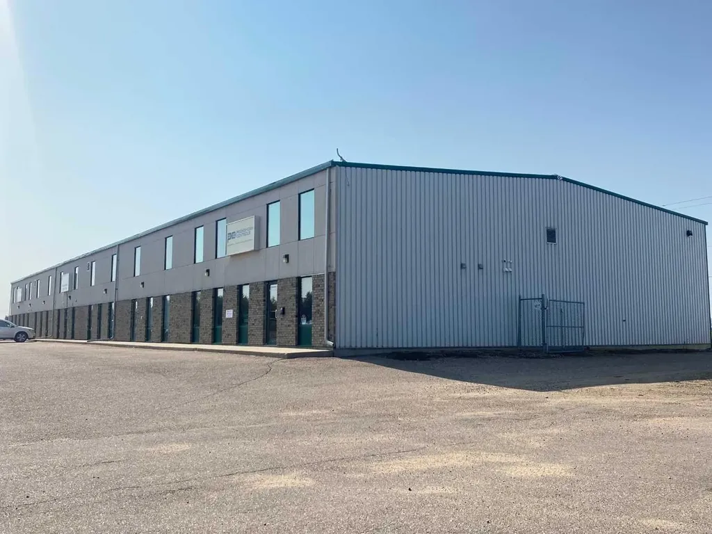 5914 51 Avenue Lloydminster AB T9V 3K5