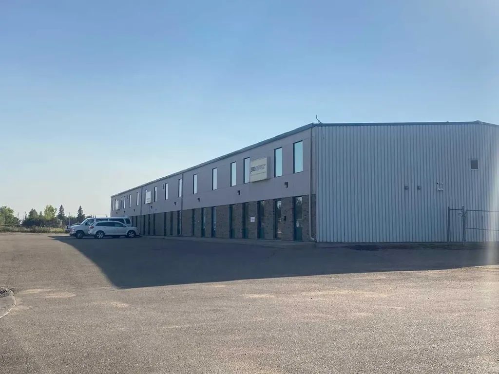 5914 51 Avenue Lloydminster AB T9V 3K5
