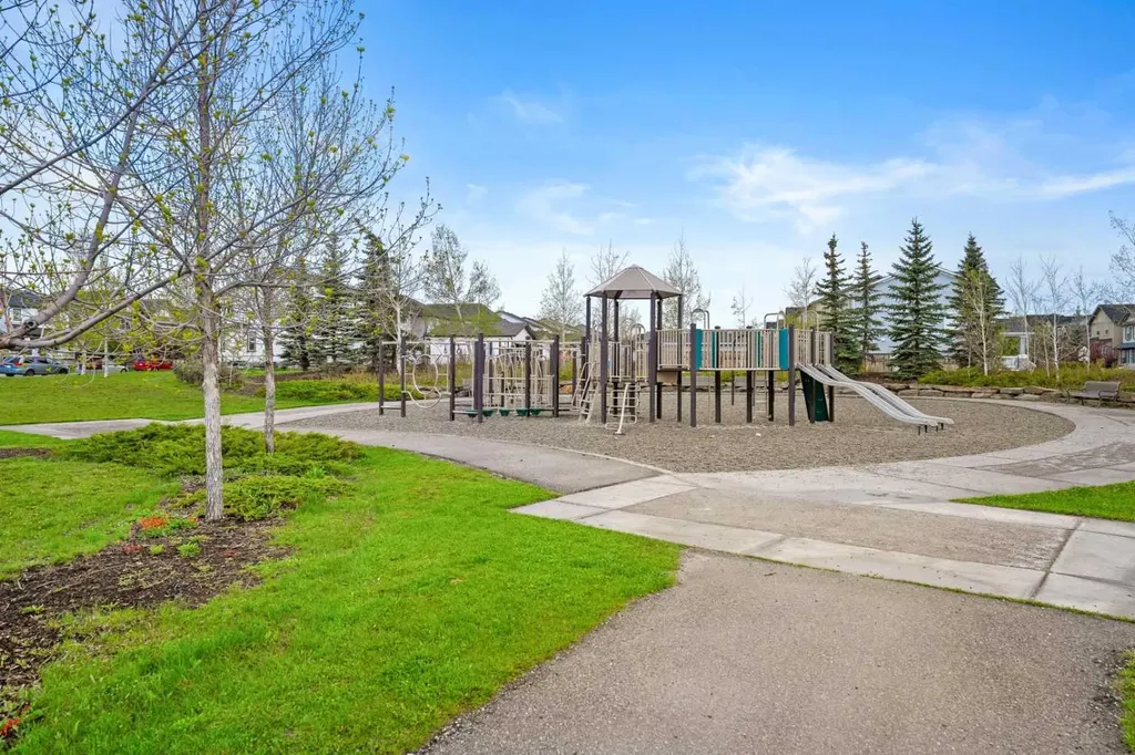 570 Silverton Street SW Calgary AB T2X 0T9