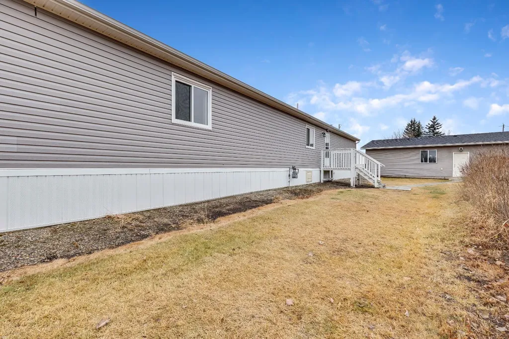 117 Range Road 250 Mossleigh AB T0J1P0