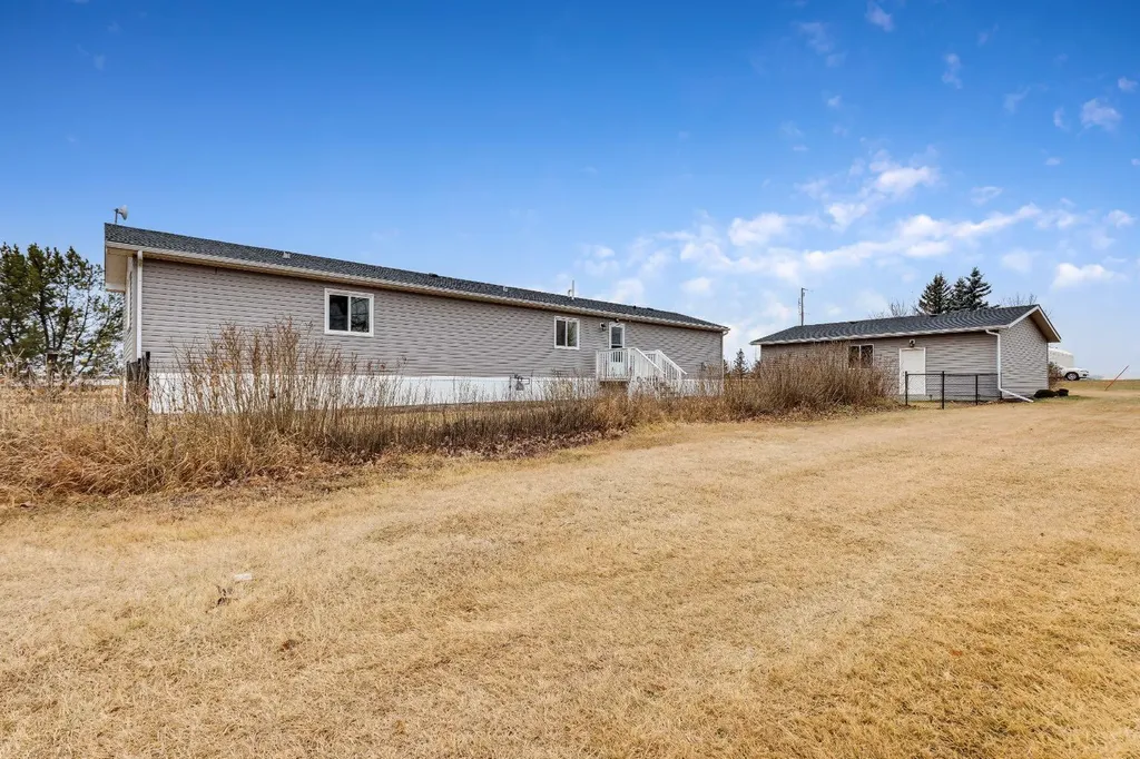 117 Range Road 250 Mossleigh AB T0J1P0