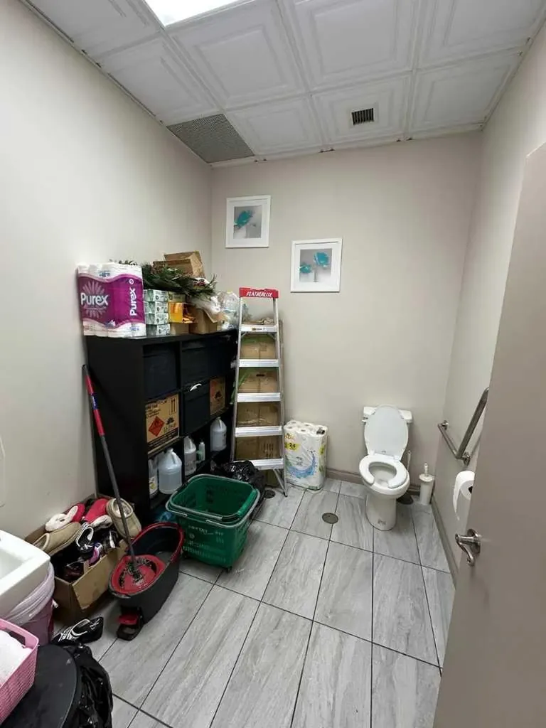 1632 14 Avenue NW Calgary AB T2N 1M7