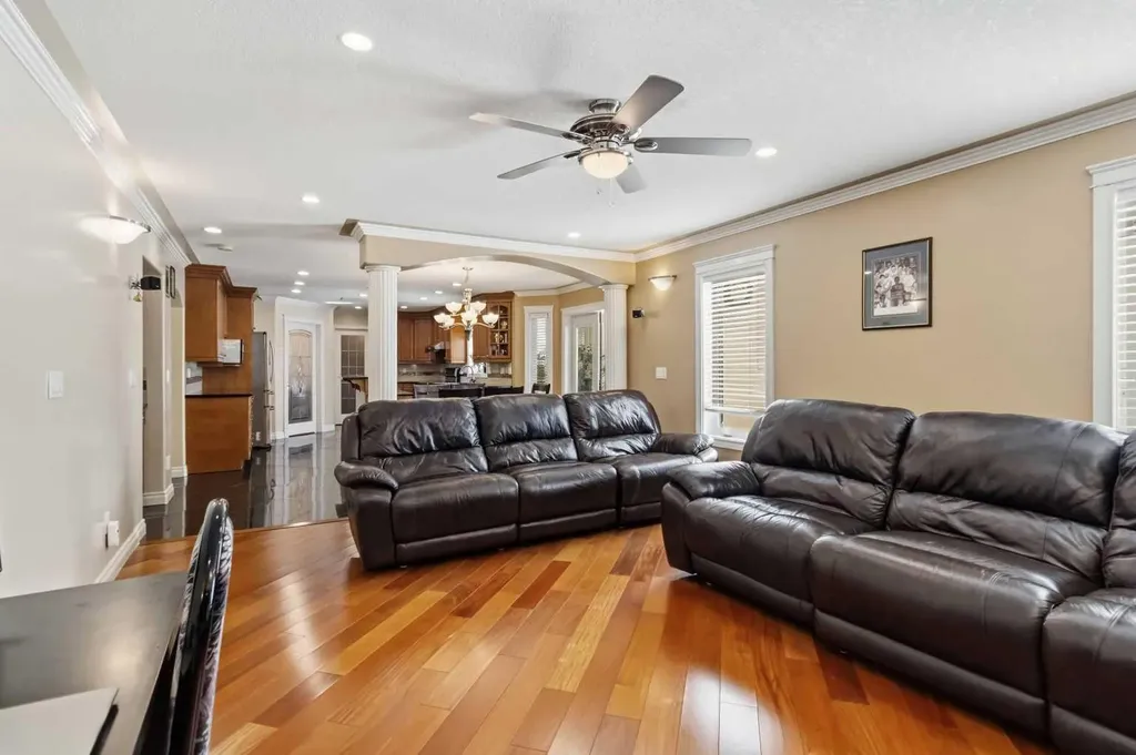 127 Pew Lane Fort Mcmurray AB T9K 0A8