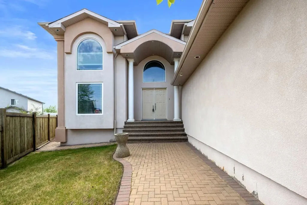 127 Pew Lane Fort Mcmurray AB T9K 0A8