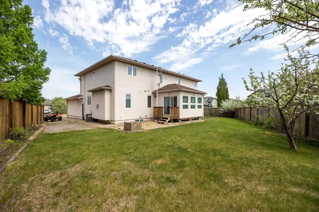 127 Pew Lane Fort Mcmurray AB T9K 0A8
