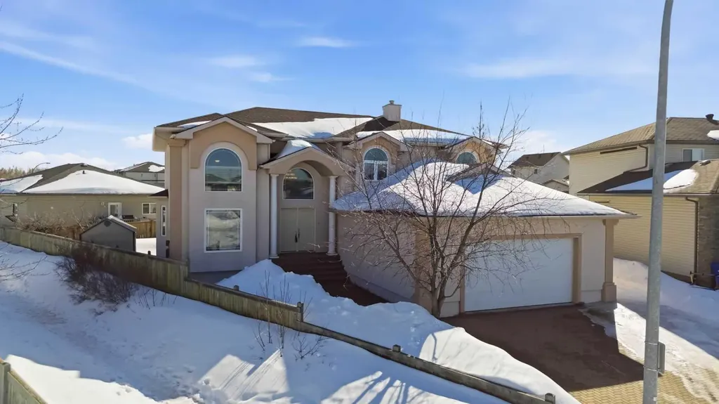 127 Pew Lane Fort Mcmurray AB T9K 0A8