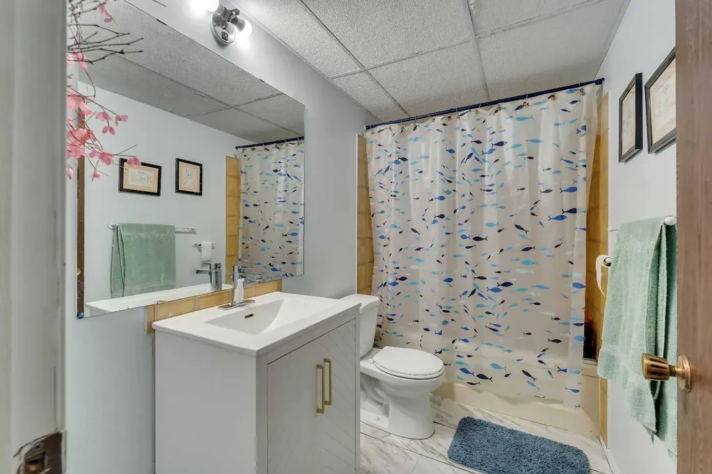 1003 Berkley Drive NW Calgary AB T3K 1E3
