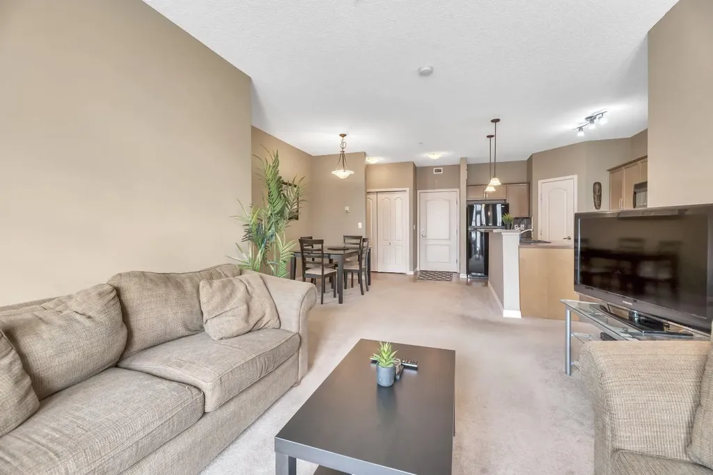 1 Crystal Green Lane Okotoks AB T1S 0C5