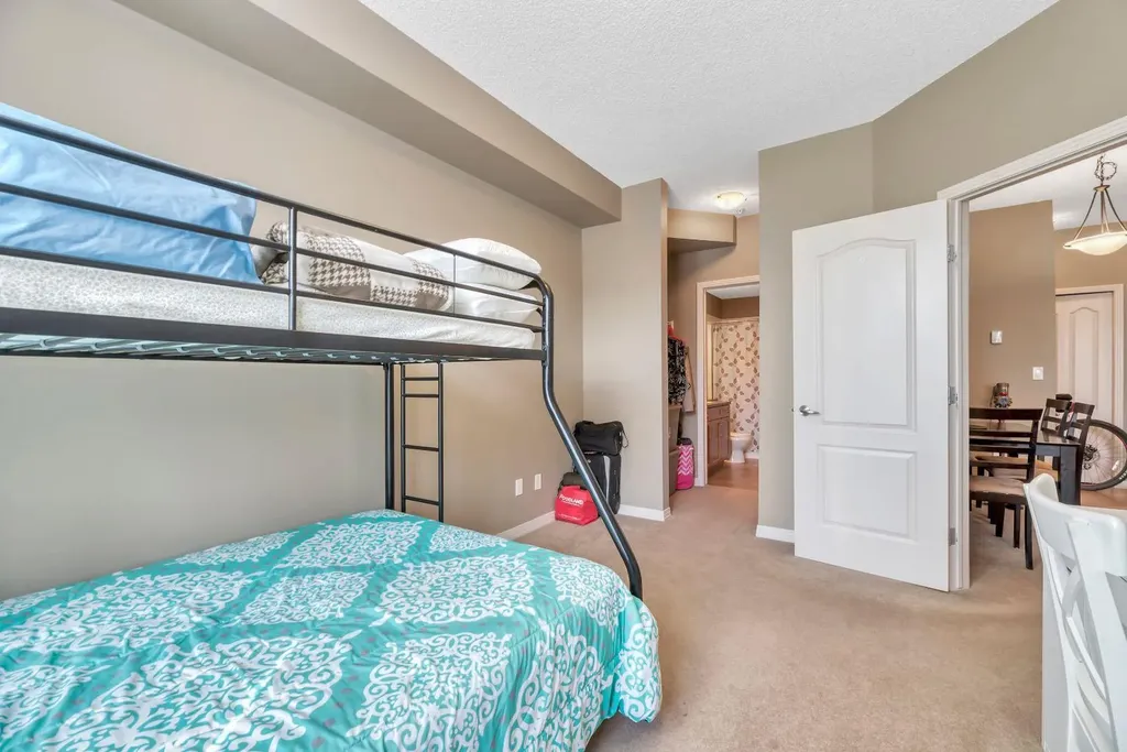 1 Crystal Green Lane Okotoks AB T1S 0C5