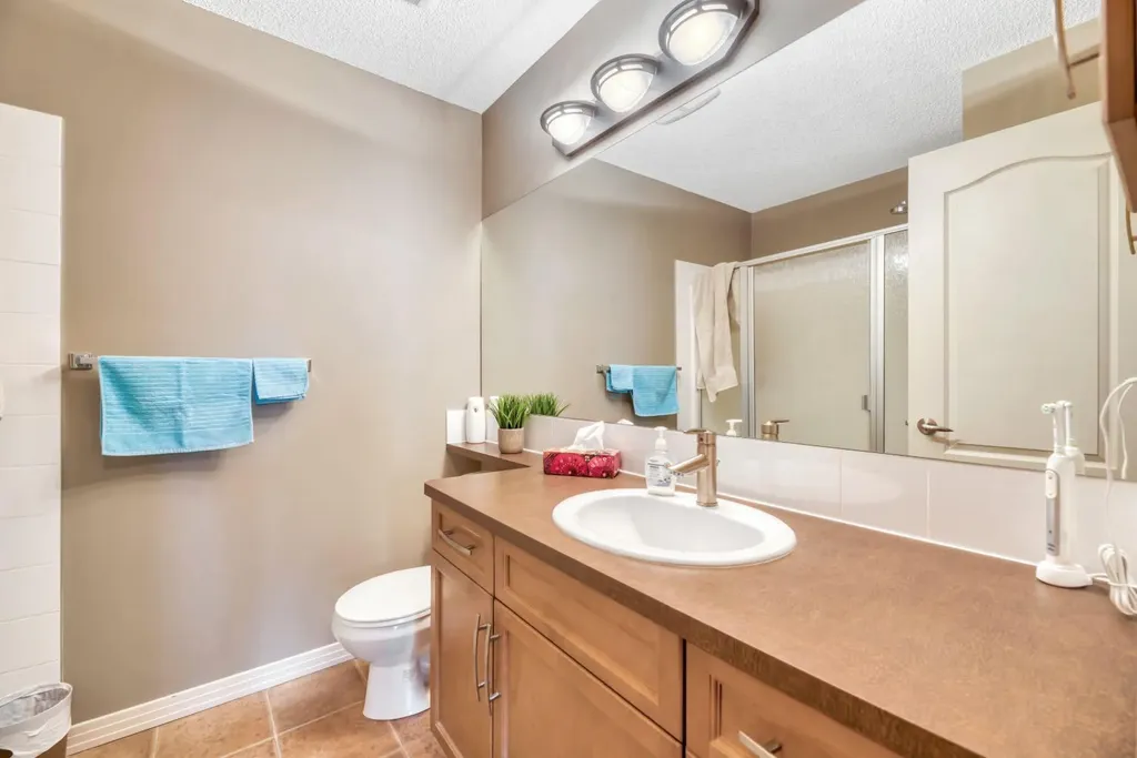 1 Crystal Green Lane Okotoks AB T1S 0C5