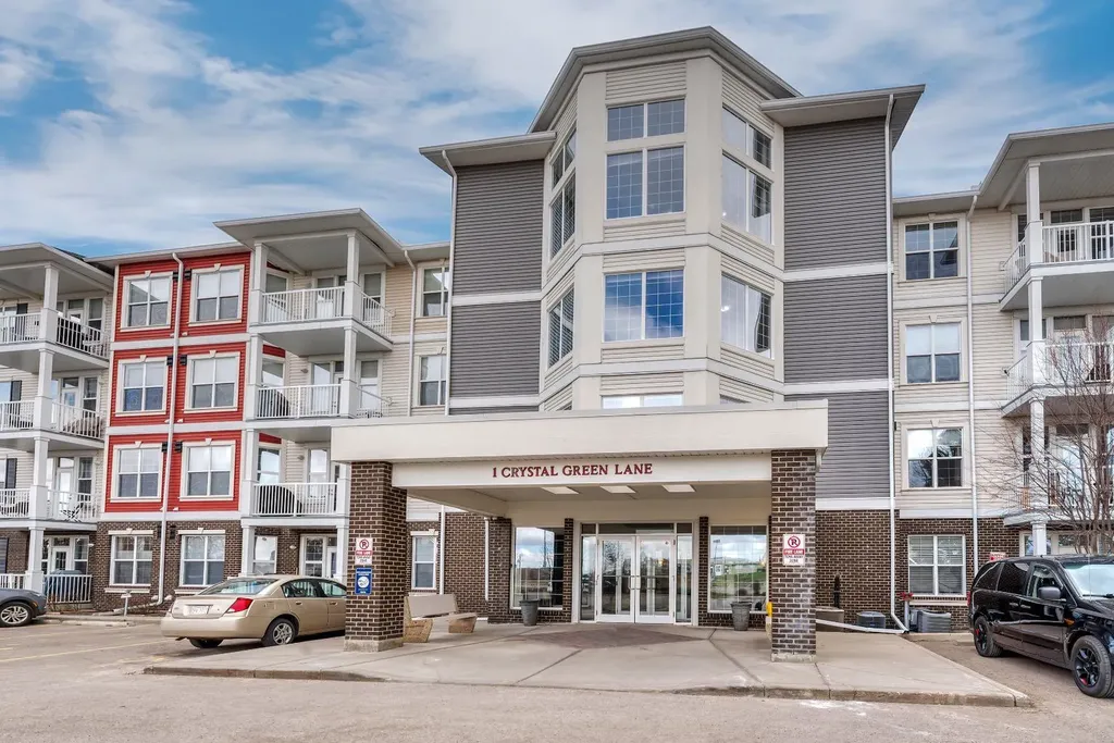 1 Crystal Green Lane Okotoks AB T1S 0C5