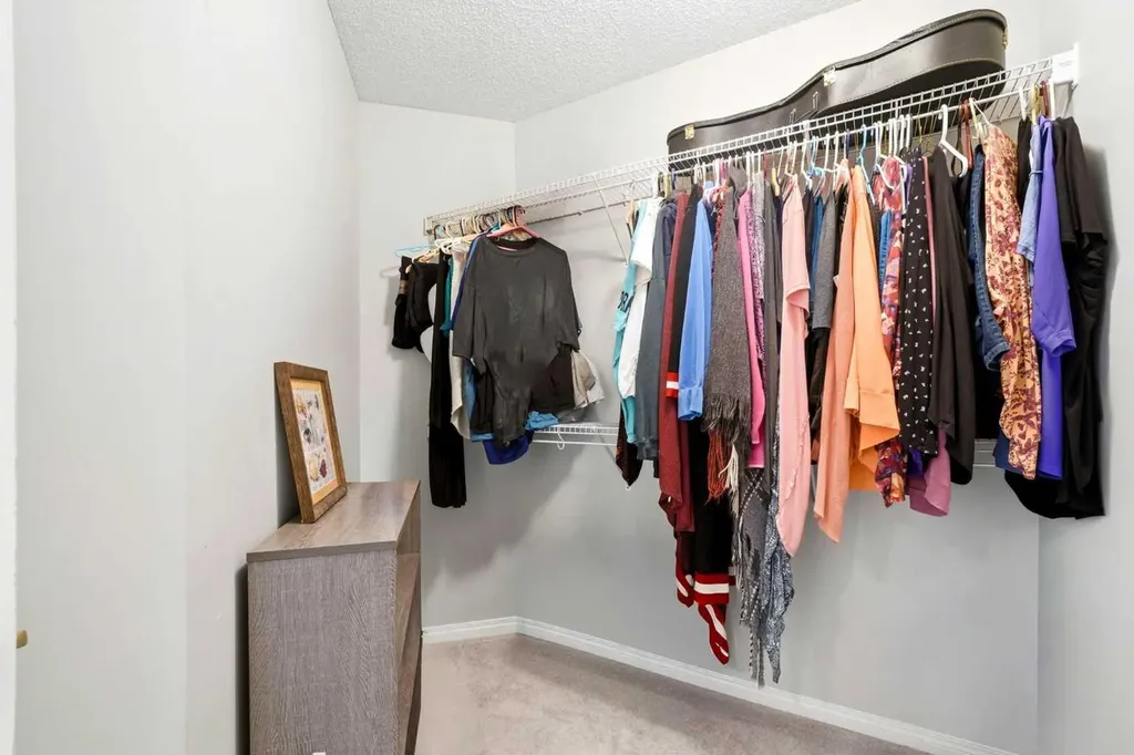 60 Promenade Way SE Calgary AB T2Z 3R4