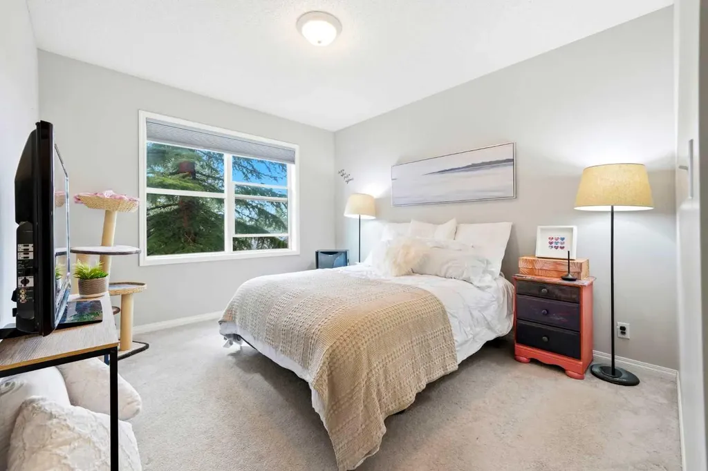 60 Promenade Way SE Calgary AB T2Z 3R4