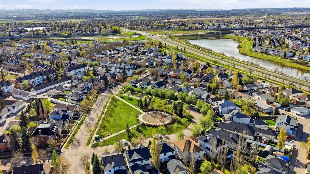 60 Promenade Way SE Calgary AB T2Z 3R4