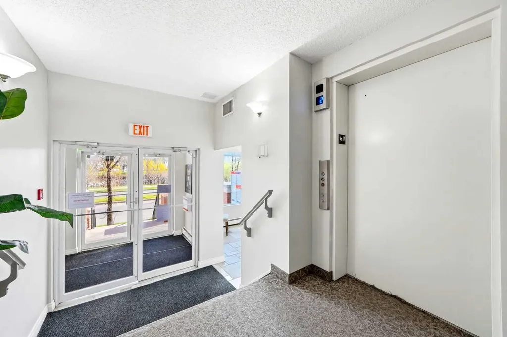 60 Promenade Way SE Calgary AB T2Z 3R4