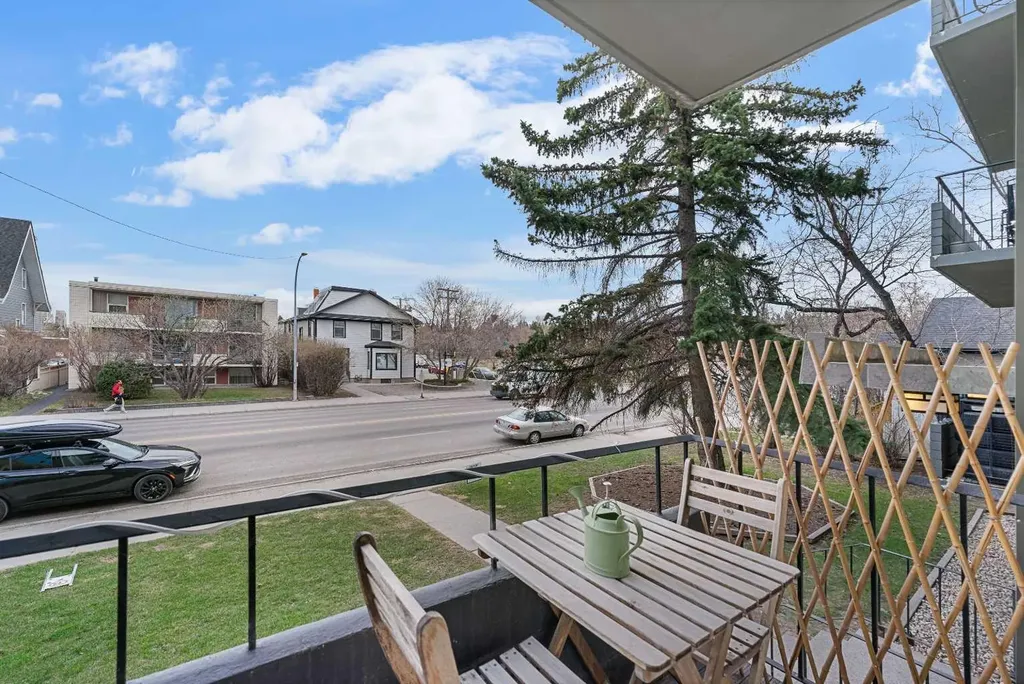 2111 14 Street SW Calgary AB T2T 3T2