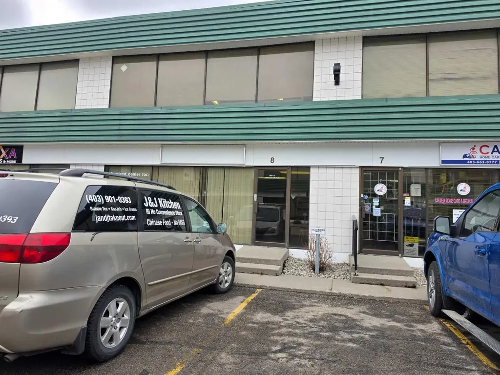 3610 29 Street NE Calgary AB T1Y 5Z7