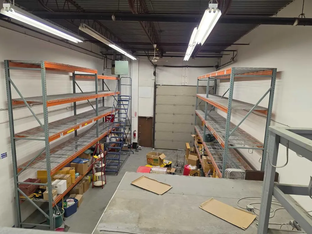 3610 29 Street NE Calgary AB T1Y 5Z7