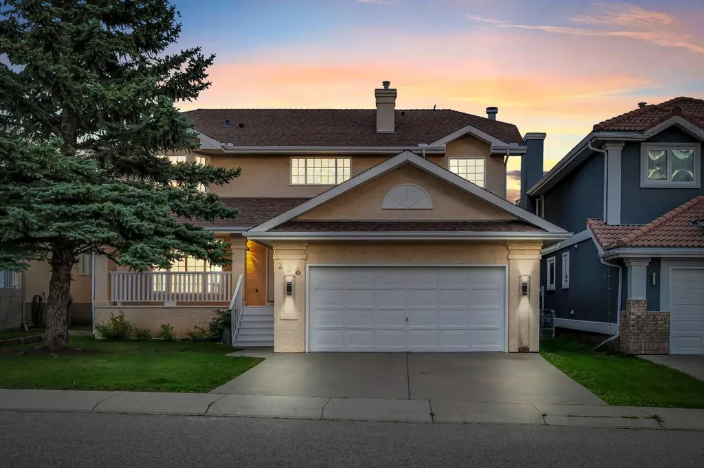 208 Coral Shores Bay NE Calgary AB T3J 3J6