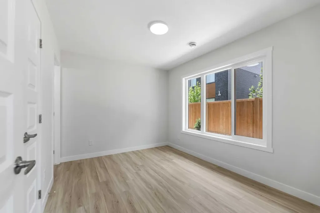 90 Corner Meadows Manor NE Calgary AB T3N 2N8
