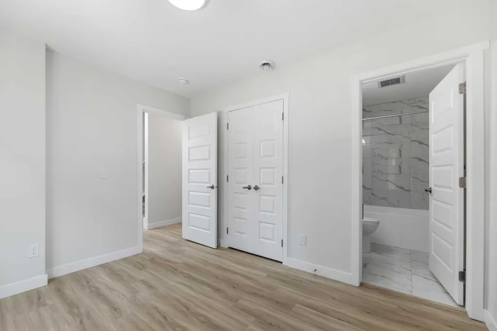 90 Corner Meadows Manor NE Calgary AB T3N 2N8