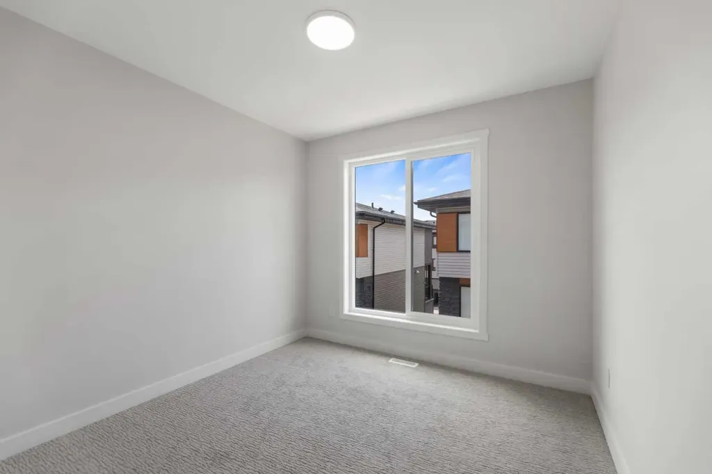 90 Corner Meadows Manor NE Calgary AB T3N 2N8