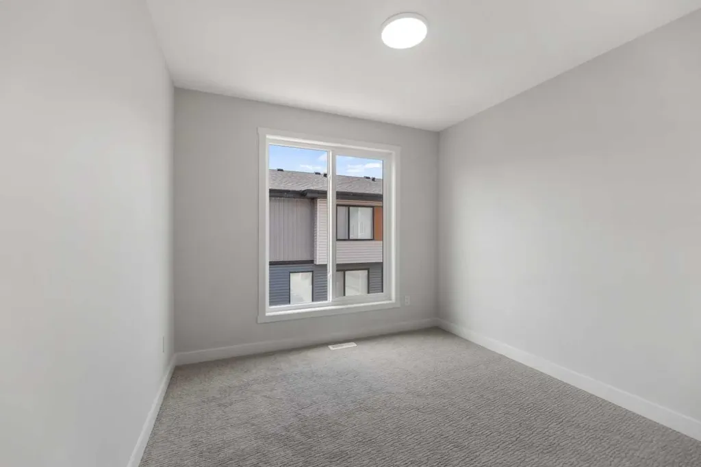 90 Corner Meadows Manor NE Calgary AB T3N 2N8