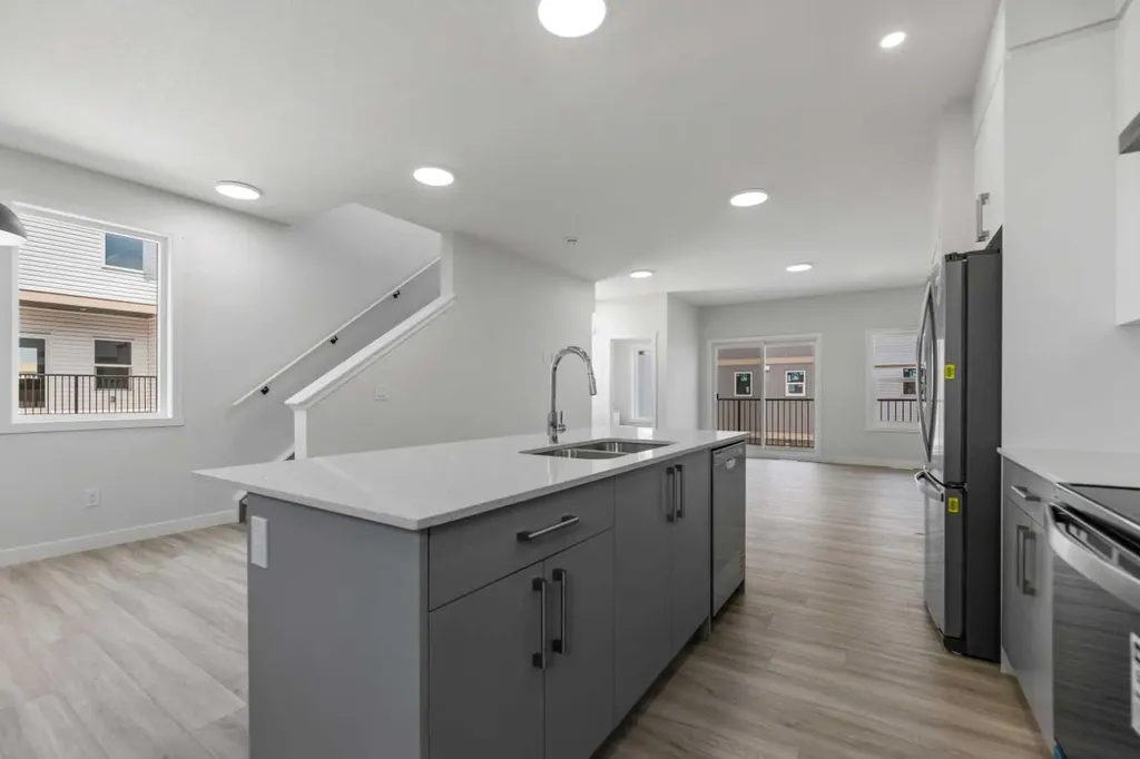 90 Corner Meadows Manor NE Calgary AB T3N 2N8