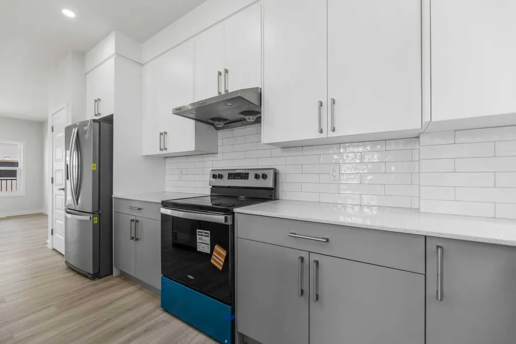 90 Corner Meadows Manor NE Calgary AB T3N 2N8