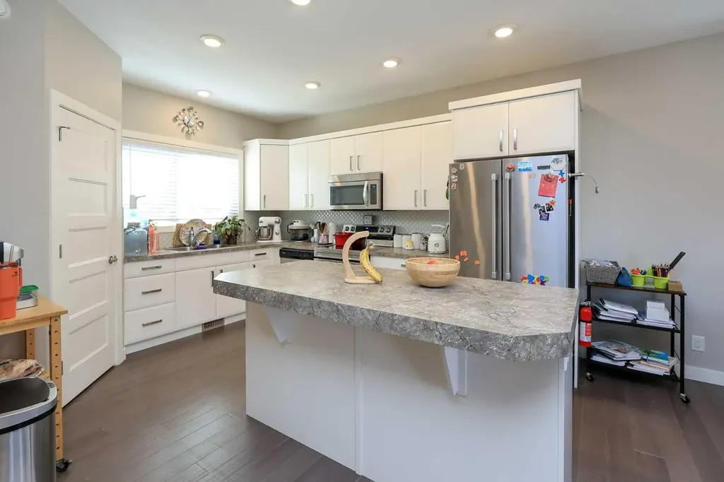 137 Coachman Way Blackfalds AB T4M 0B4
