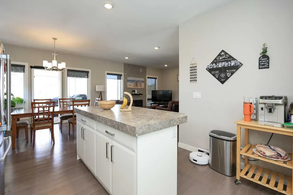 137 Coachman Way Blackfalds AB T4M 0B4