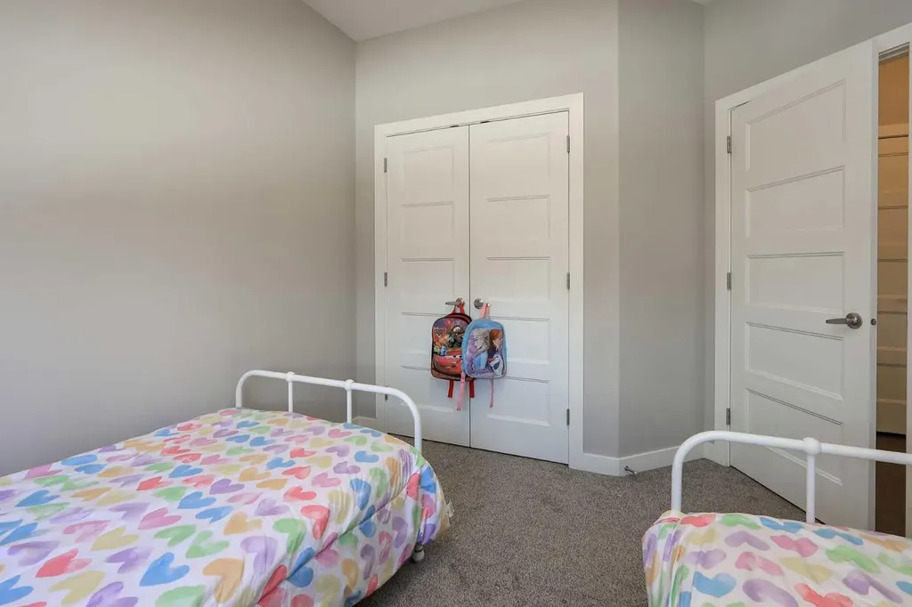 137 Coachman Way Blackfalds AB T4M 0B4