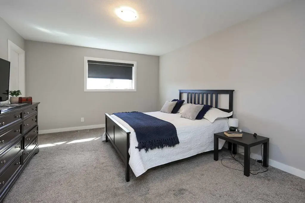 137 Coachman Way Blackfalds AB T4M 0B4