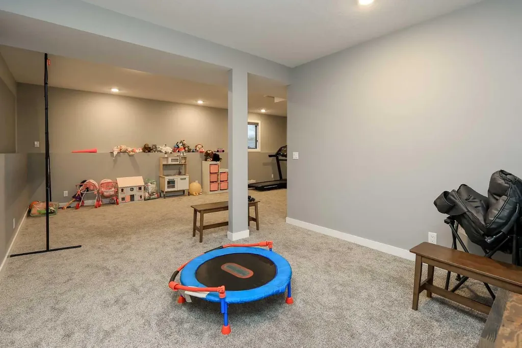 137 Coachman Way Blackfalds AB T4M 0B4