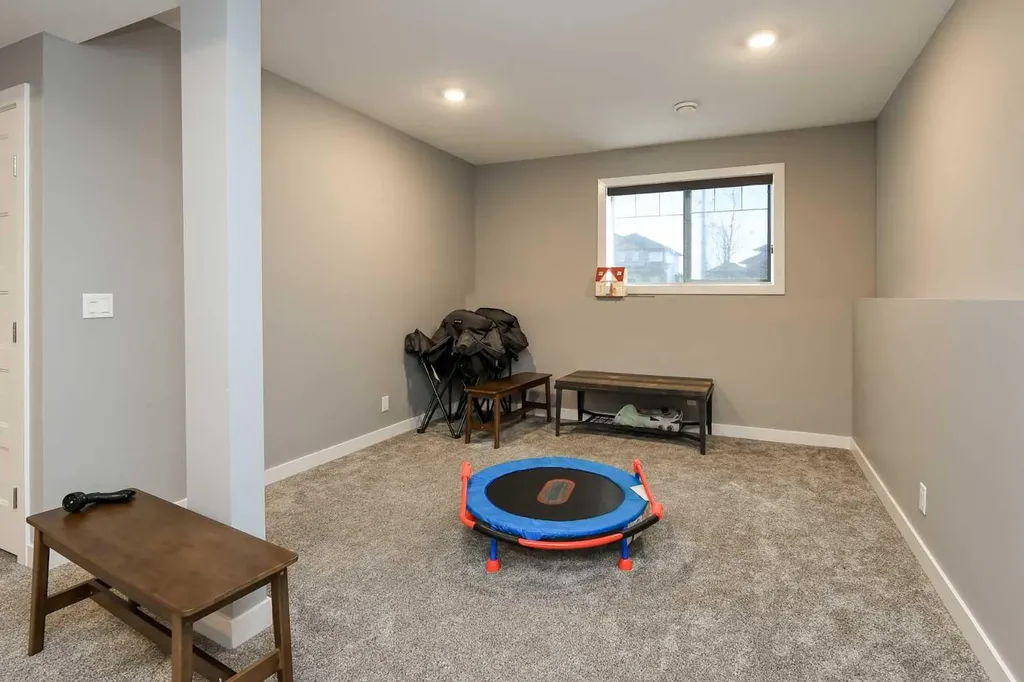 137 Coachman Way Blackfalds AB T4M 0B4