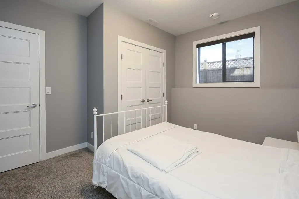 137 Coachman Way Blackfalds AB T4M 0B4